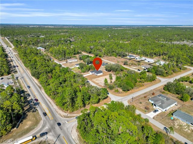 2104 Edward AVE, Alva, FL 33920