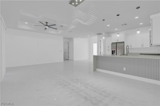 2104 Edward AVE, Alva, FL 33920