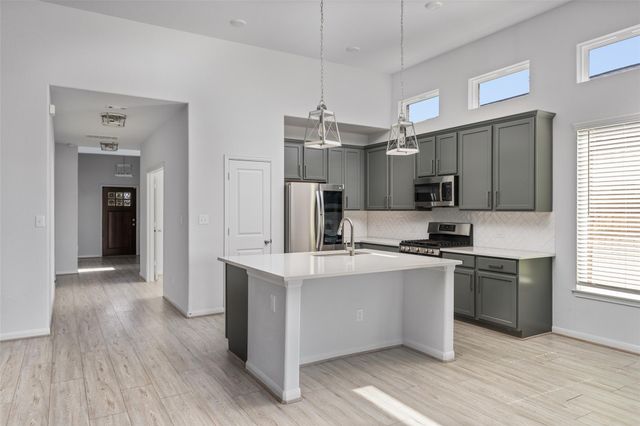 737 Blue Oak BLVD, San Marcos, TX 78666