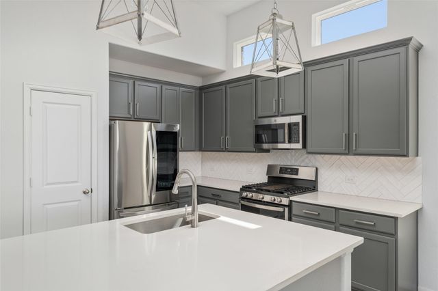 737 Blue Oak BLVD, San Marcos, TX 78666