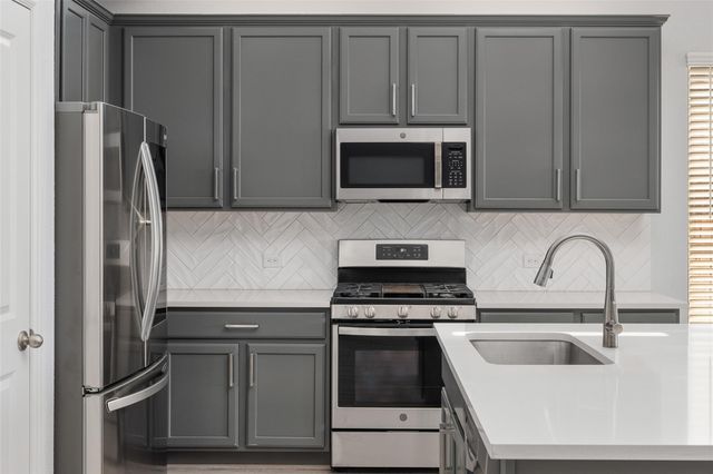 737 Blue Oak BLVD, San Marcos, TX 78666