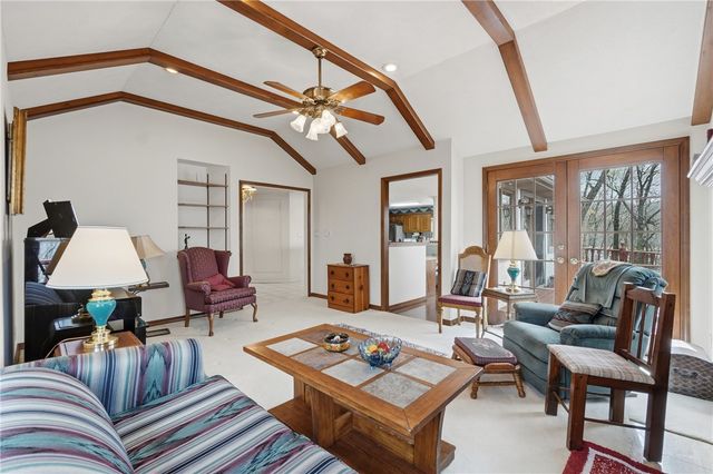 757 Lakeview Drive, Eureka Springs, AR 72631