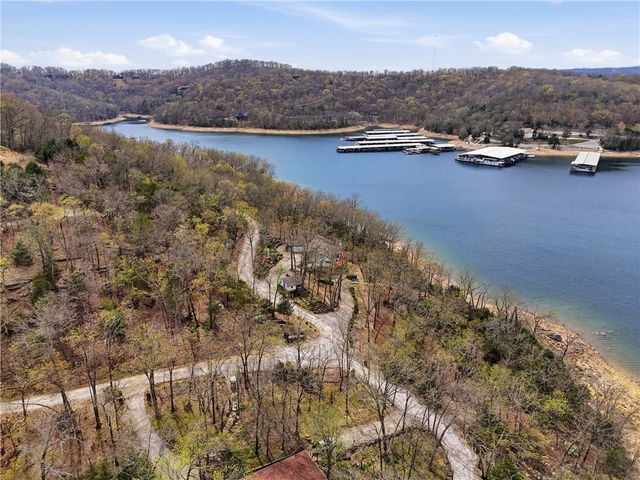 757 Lakeview Drive, Eureka Springs, AR 72631