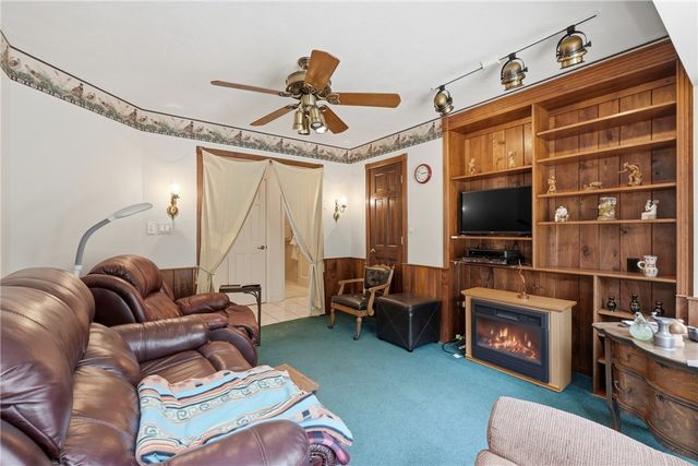 757 Lakeview Drive, Eureka Springs, AR 72631