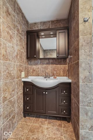 217 Woodhill Drive, Indianapolis, IN 46227
