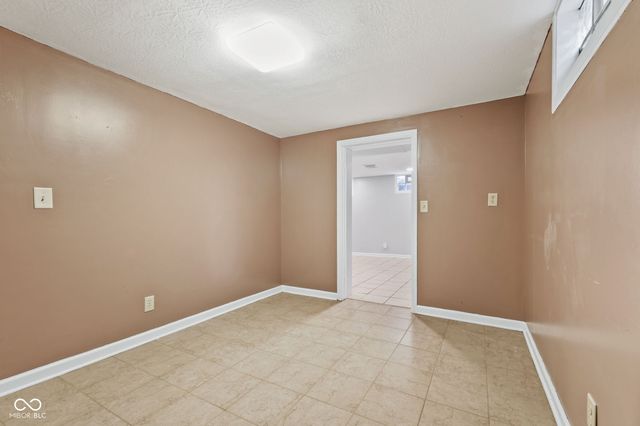 217 Woodhill Drive, Indianapolis, IN 46227