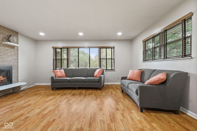 217 Woodhill Drive, Indianapolis, IN 46227
