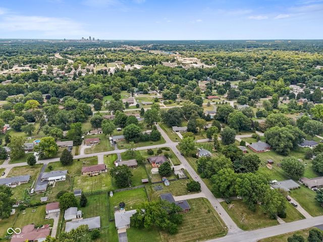 217 Woodhill Drive, Indianapolis, IN 46227