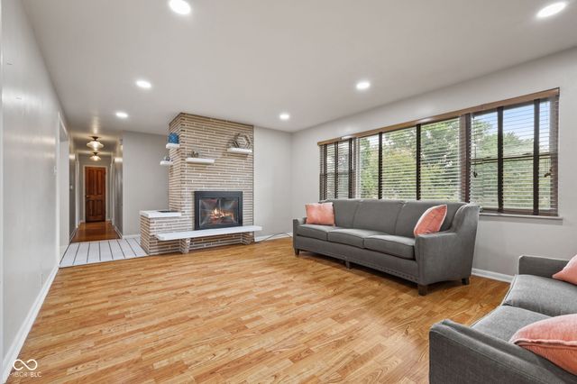 217 Woodhill Drive, Indianapolis, IN 46227