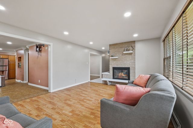 217 Woodhill Drive, Indianapolis, IN 46227