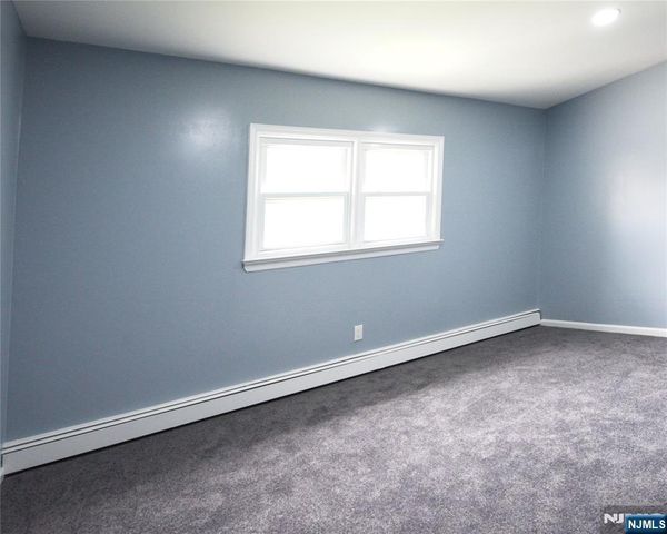 4 Rainbow Trail, Vernon, NJ 07422
