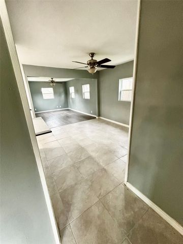 4247 SUMMITT RIDGE, Dallas, TX 75216