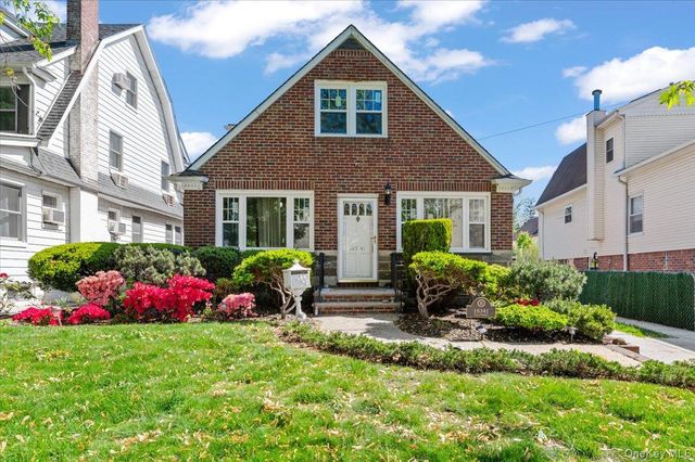 183-41 Dalny Road, Jamaica Estates, NY 11432