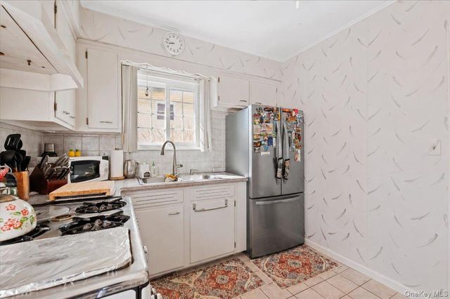 183-41 Dalny Road, Jamaica Estates, NY 11432