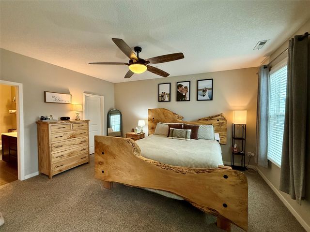 170 80th Street 106, West Des Moines, IA 50266