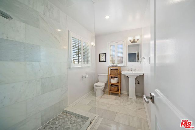 3085 Motor Avenue, Los Angeles, CA 90064