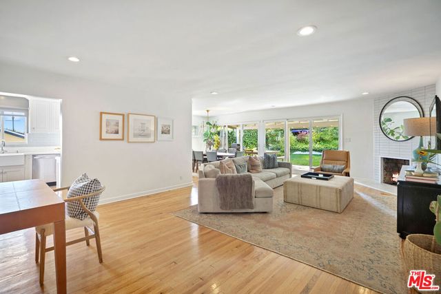 3085 Motor Avenue, Los Angeles, CA 90064