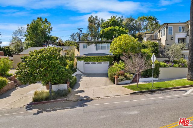 3085 Motor Avenue, Los Angeles, CA 90064