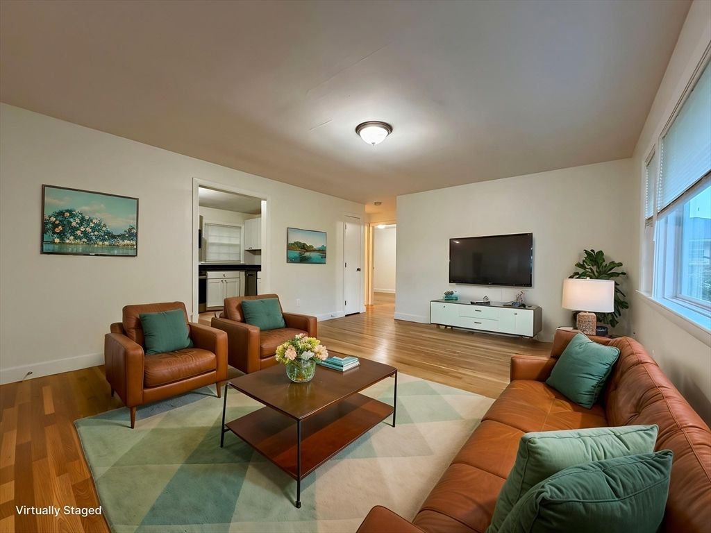 15 Park Avenue 4, Foxboro, MA 02035