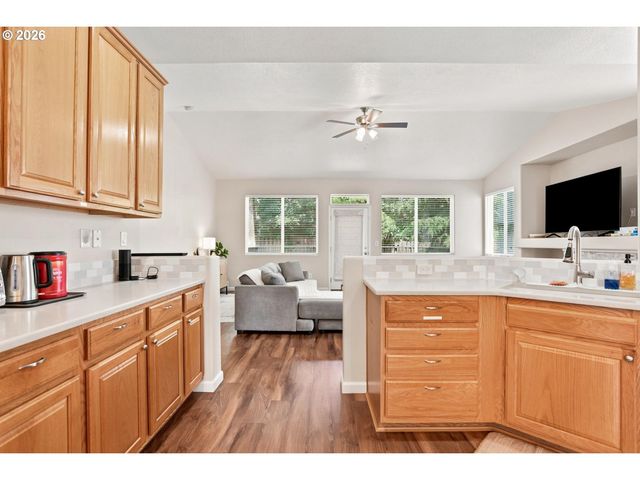 19802 Se 8TH Cir, Camas, WA 98607