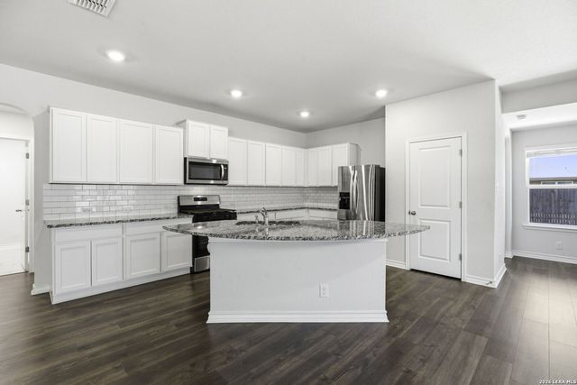 13546 Ailey Knoll Dr, San Antonio, TX 78254