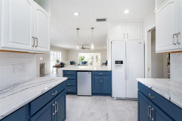 3 BERMUDA CIRCLE 49, Englewood, FL 34223