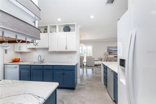 3 BERMUDA CIRCLE 49, Englewood, FL 34223