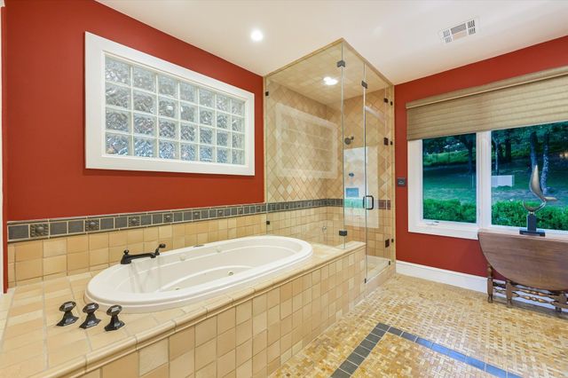 206 Las Lomas DR, West Lake Hills, TX 78746