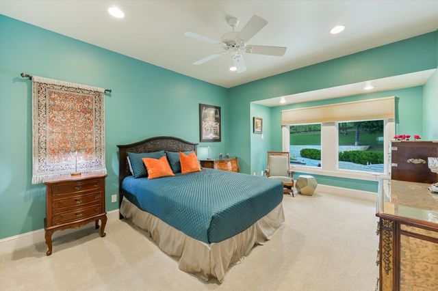 206 Las Lomas DR, West Lake Hills, TX 78746
