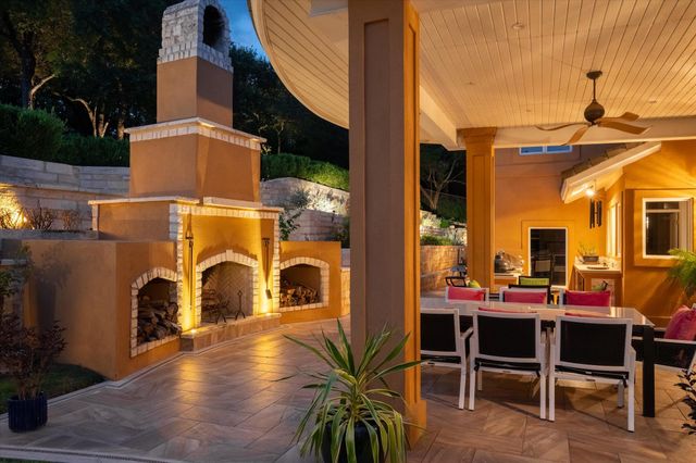 206 Las Lomas DR, West Lake Hills, TX 78746