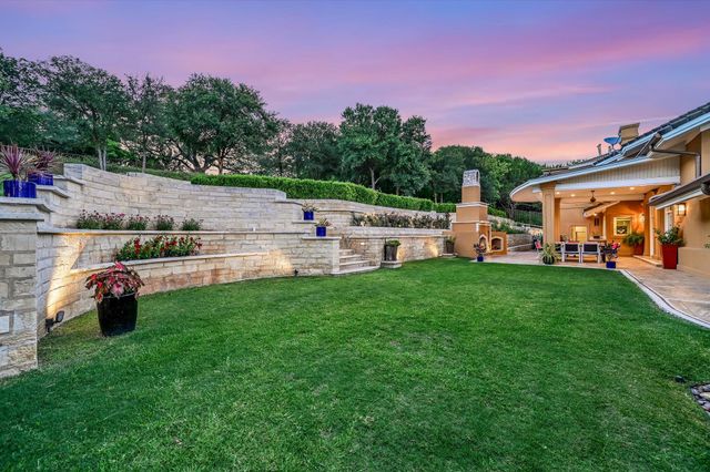 206 Las Lomas DR, West Lake Hills, TX 78746