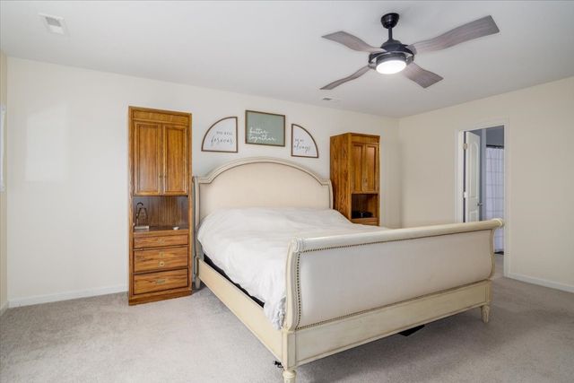 2210 Sunflower Street, Perry, IA 50220
