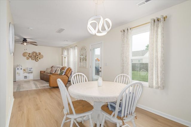 2210 Sunflower Street, Perry, IA 50220