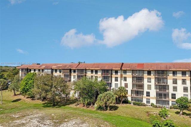 5570 NW 44th Street 510A, Lauderhill, FL 33319