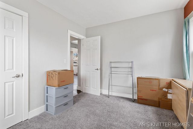 515 NW Ferndale Avenue NW, Walker, MI 49534