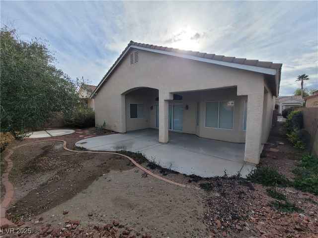 8240 Aurora Peak Avenue, Las Vegas, NV 89131