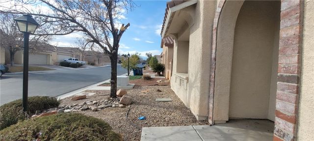 8240 Aurora Peak Avenue, Las Vegas, NV 89131