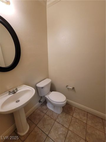 8240 Aurora Peak Avenue, Las Vegas, NV 89131