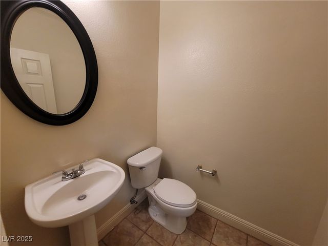 8240 Aurora Peak Avenue, Las Vegas, NV 89131