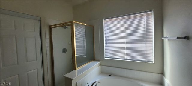 8240 Aurora Peak Avenue, Las Vegas, NV 89131