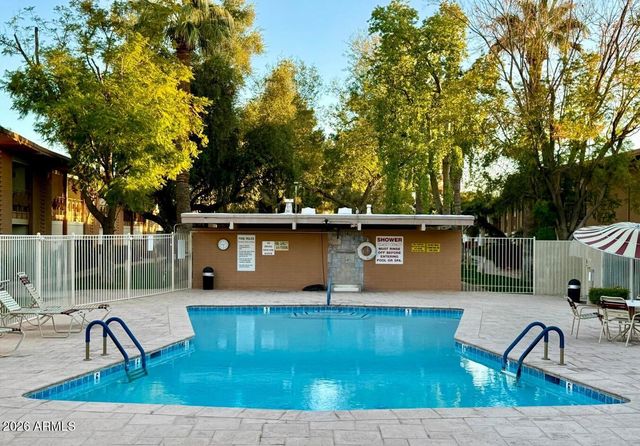 6125 E Indian School Road 216, Scottsdale, AZ 85251