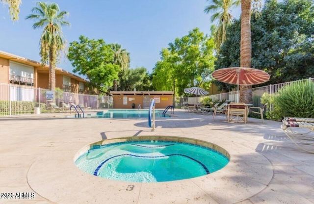 6125 E Indian School Road 216, Scottsdale, AZ 85251