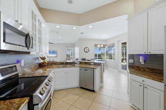 5167 55TH STREET CIRCLE W, Bradenton, FL 34210