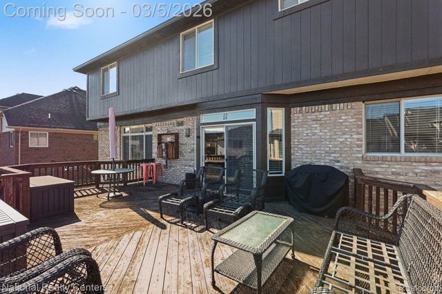 50374 Nesting Ridge Drive, Macomb Township, MI 48044