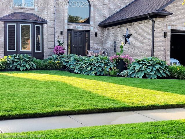 50374 Nesting Ridge Drive, Macomb Township, MI 48044