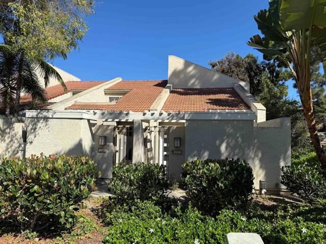 6209 Caminito Araya, San Diego, CA 92122