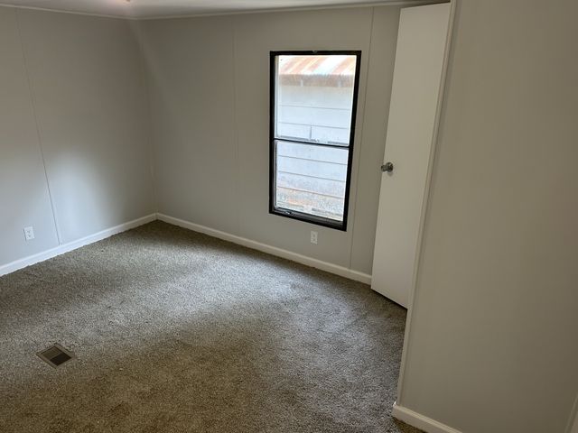 16 Patterson Ln, Pleasant Shade, TN 37145