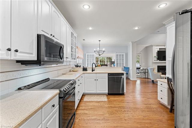 233 Brooks Landing Drive, Winston-salem, NC 27106