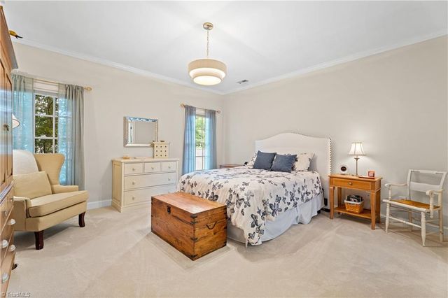 233 Brooks Landing Drive, Winston-salem, NC 27106