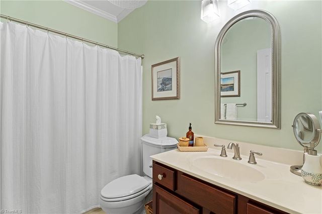 233 Brooks Landing Drive, Winston-salem, NC 27106